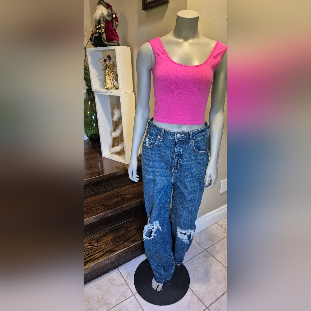 High waist ripped jeans